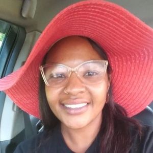 Meet your Posher, Terri